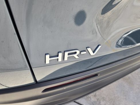 Certified 2025 Honda HR-V LX image 13