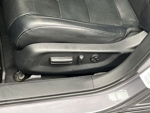 Used 2018 Honda Accord Touring image 11