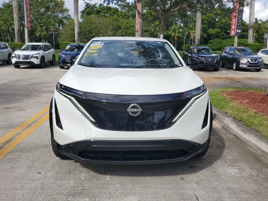 Used 2024 Nissan Ariya FWD image 2