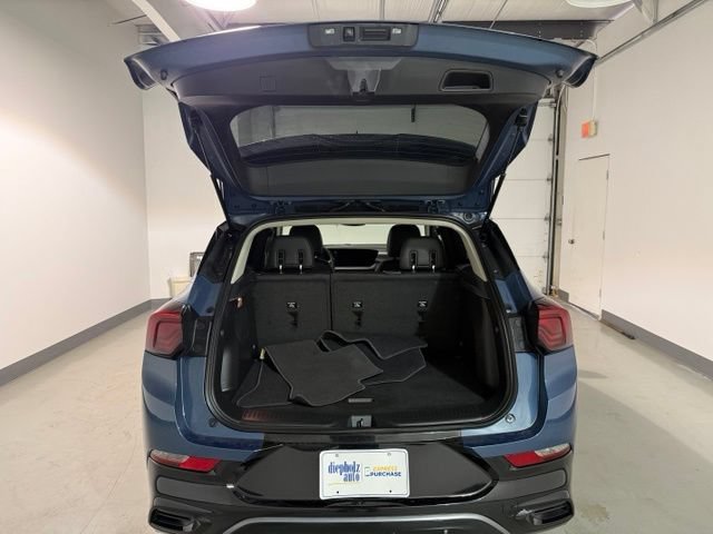 Certified 2024 Buick Encore GX Sport Touring w/ Experience Buick Package FWD image 8
