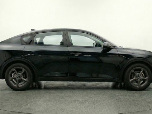 Used 2025 Kia K4 LXS image 11