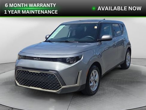 Used 2025 Kia Soul LX w/ LX Technology Package FWD image 1