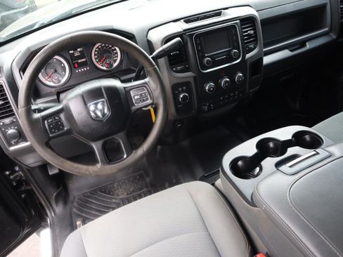 Used 2018 RAM 2500 Tradesman w/ Chrome Appearance Group AWD/4WD image 9