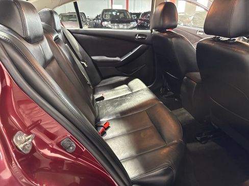Used 2011 Nissan Altima 2.5 S FWD image 19