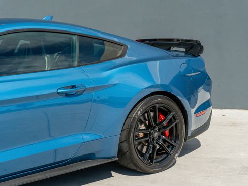 Used 2021 Ford Mustang Shelby GT500 w/ Technology Package RWD image 25