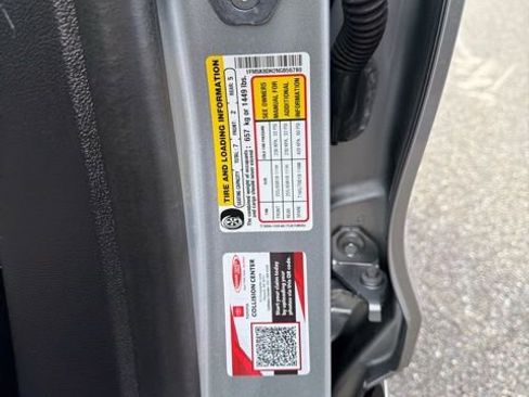 Used 2022 Ford Explorer XLT w/ Equipment Group 202A image 27