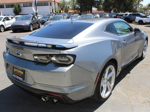 Used 2019 Chevrolet Camaro SS RWD image 28