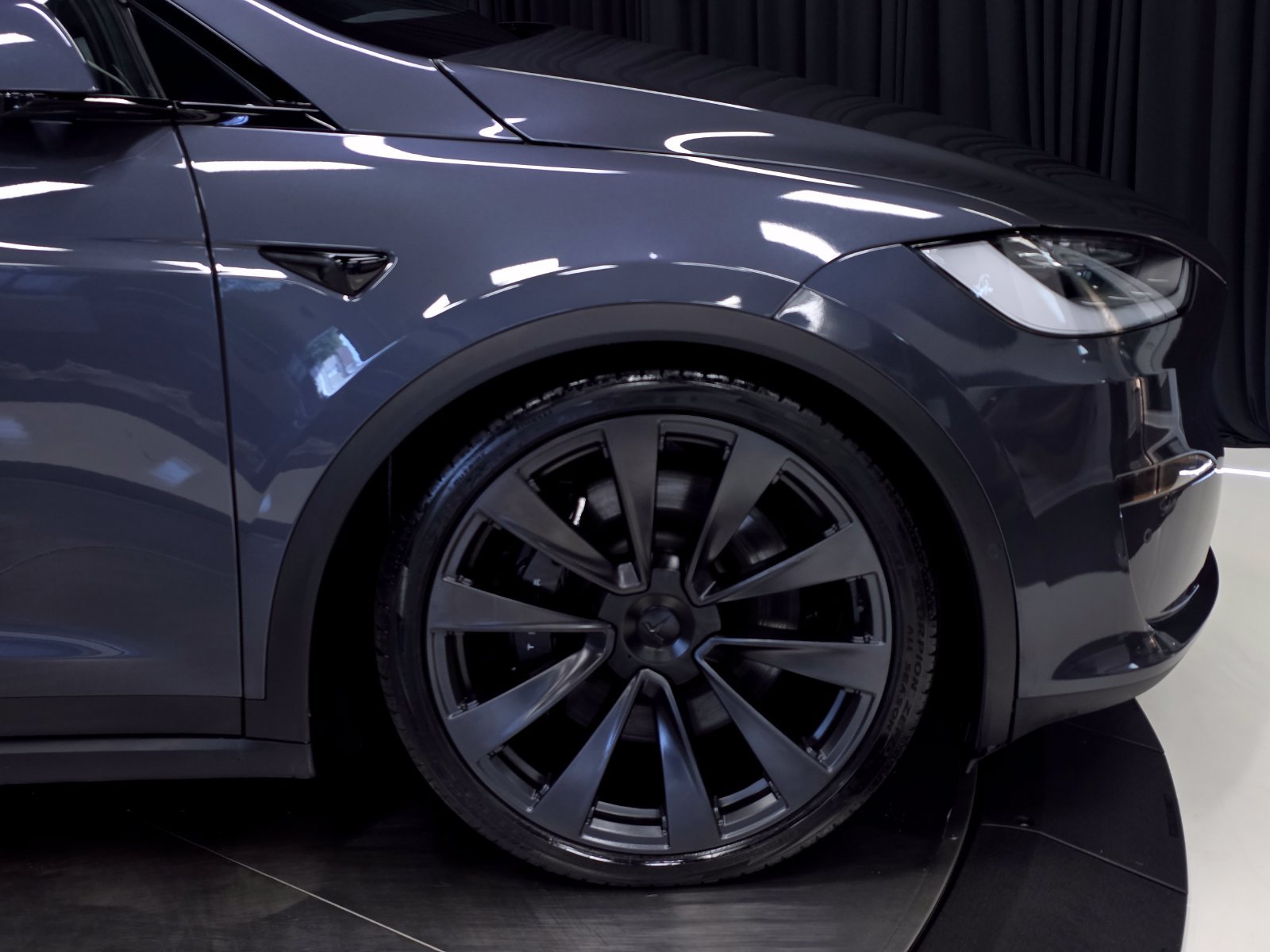 Used 2023 Tesla Model X AWD/4WD image 7