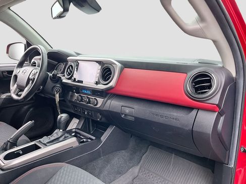 Used 2022 Toyota Tacoma SR5 image 27