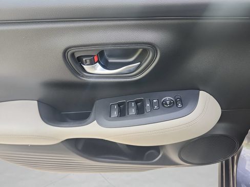 Used 2023 Honda HR-V LX image 21