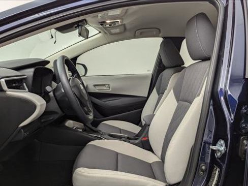 Used 2025 Toyota Corolla LE image 14
