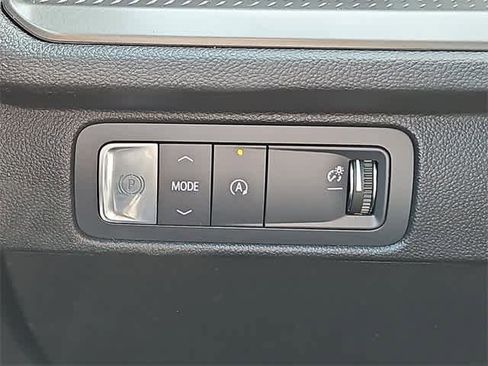 New 2025 Chevrolet Traverse LT w/ Enhanced Driving Package image 17