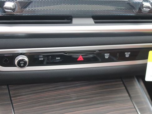 New 2026 BMW X7 xDrive40i w/ M Sport Package image 20