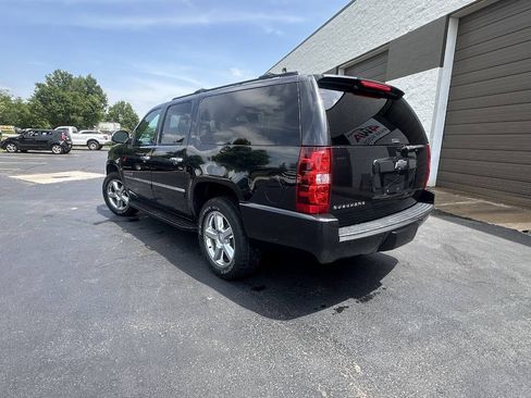 Used 2013 Chevrolet Suburban LTZ AWD/4WD image 5