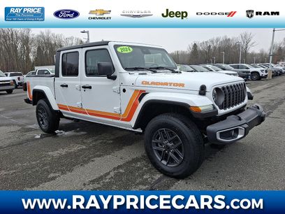 Used 2024 Jeep Gladiator Sport