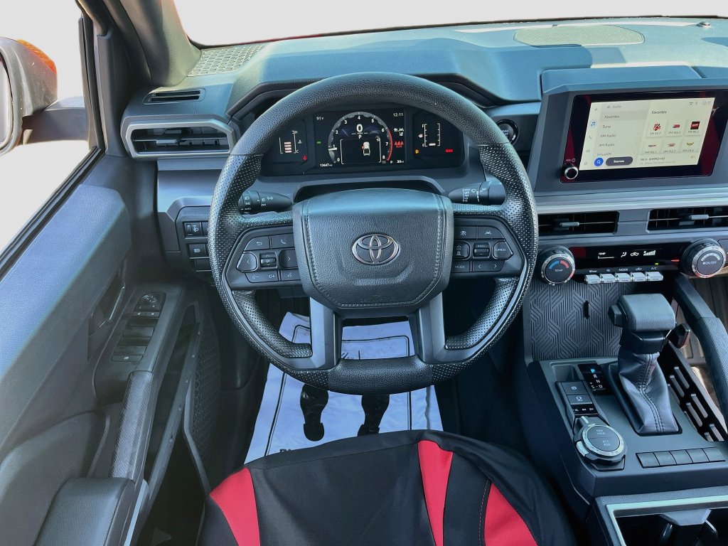 Used 2025 Toyota Tacoma SR5 AWD/4WD image 20