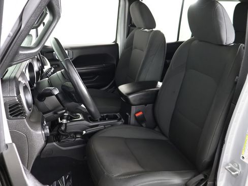 Used 2022 Jeep Wrangler Unlimited Sport w/ Sun And Sound Package AWD/4WD image 28