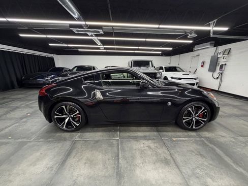 Used 2020 Nissan 370Z Touring Sport image 8