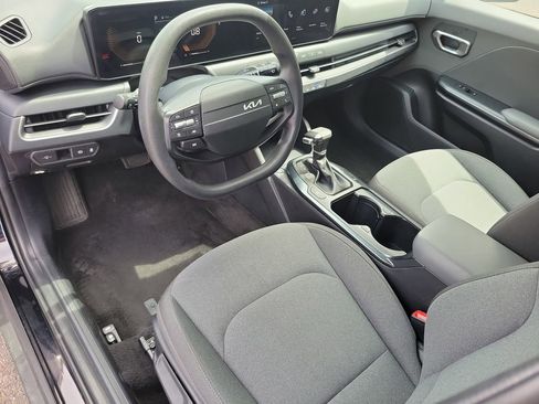 Used 2025 Kia K4 FWD image 18