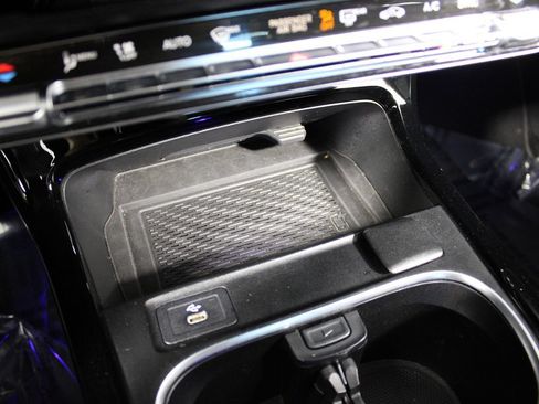 Used 2025 Mercedes-Benz CLA 250 4MATIC image 29