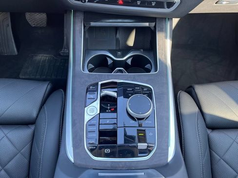 Used 2023 BMW X7 xDrive40i w/ Parking Assistance Package AWD/4WD image 44