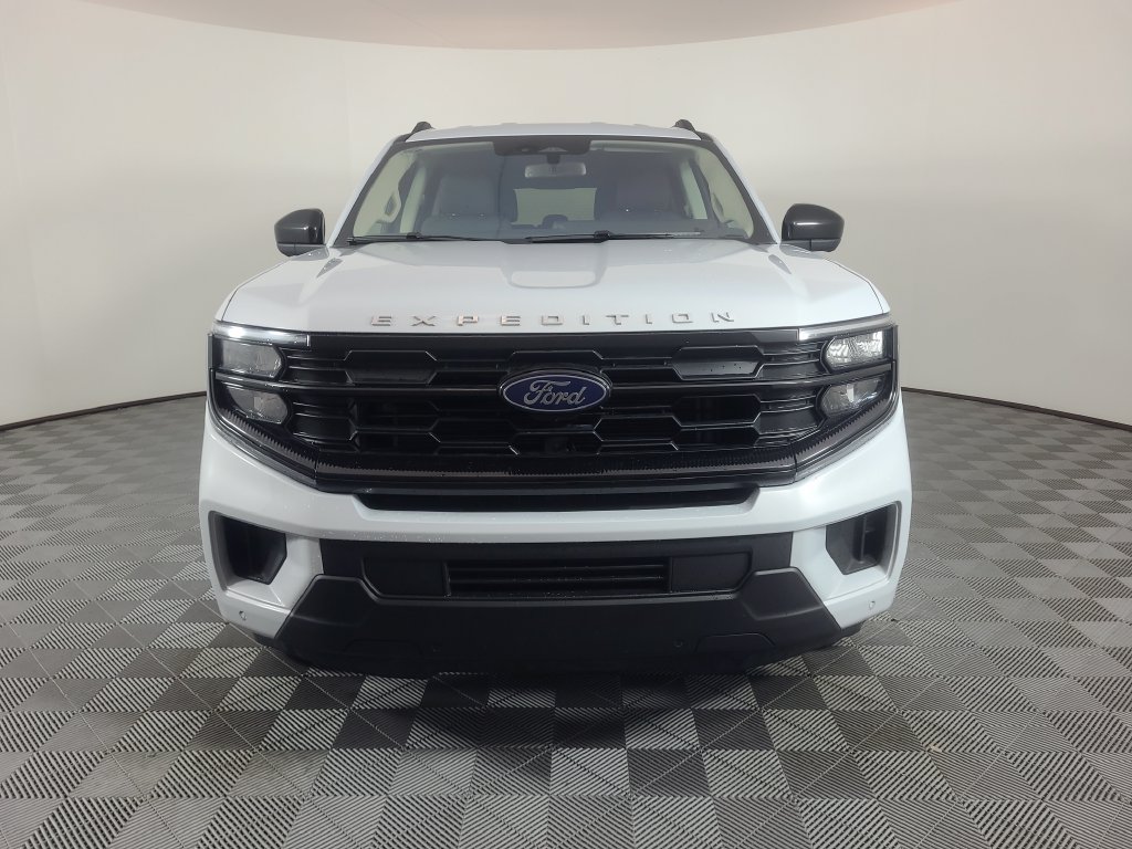 Used 2025 Ford Expedition Max Active AWD/4WD image 8