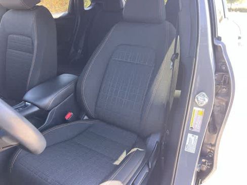 Used 2025 Honda HR-V Sport image 11