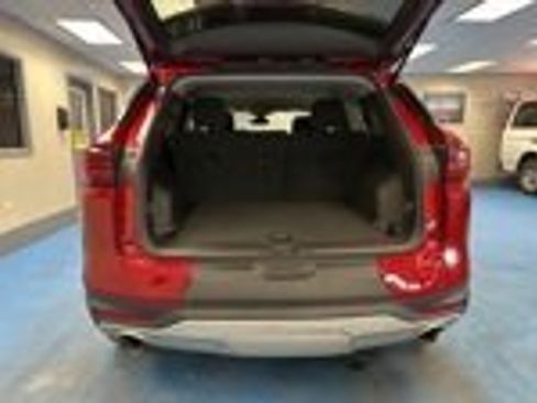 Used 2025 Chevrolet Blazer LT image 9