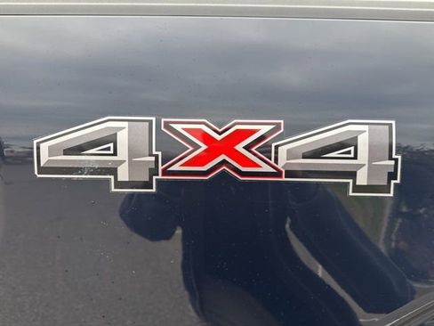 Used 2022 Ford F150 Lariat w/ Max Trailer Tow Package image 39