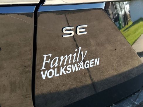 New 2026 Volkswagen Atlas SE FWD image 6