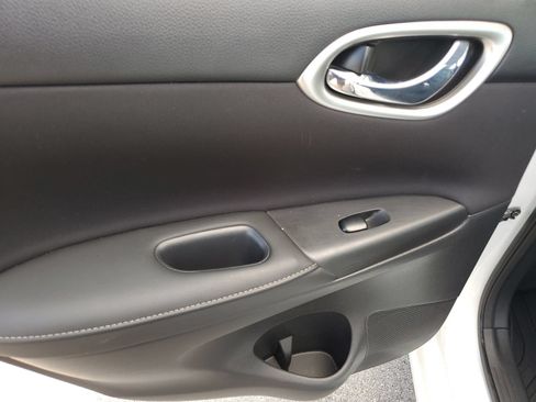 Used 2019 Nissan Sentra SV FWD image 16