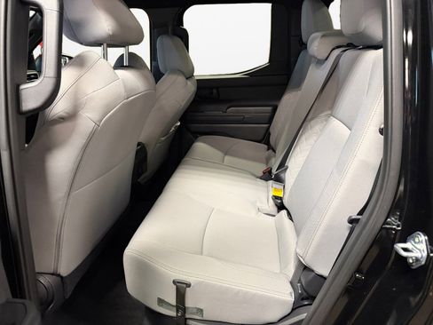 Used 2025 Toyota Tacoma SR5 image 15