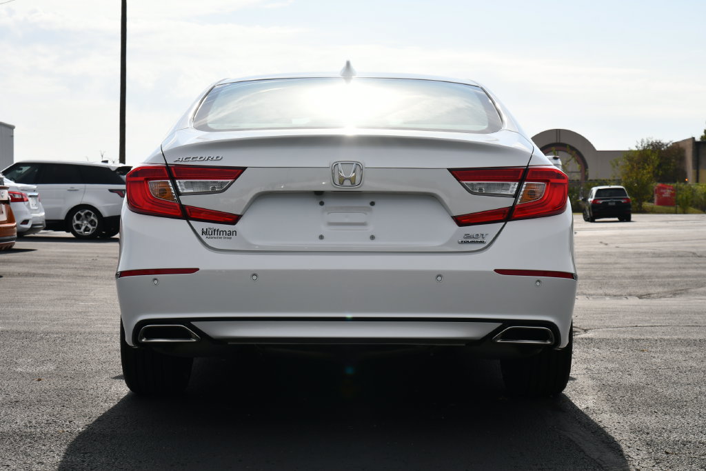 Used 2021 Honda Accord Touring image 6