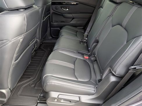 New 2025 Honda Pilot Touring image 30