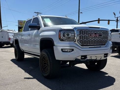 Used 2018 GMC Sierra 1500 Denali w/ Denali Ultimate Package AWD/4WD image 4