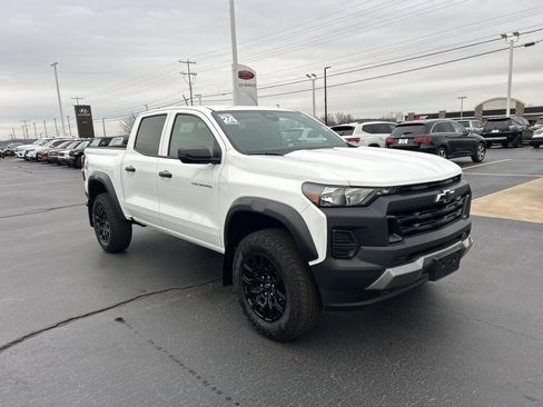 Used 2024 Chevrolet Colorado Trail Boss w/ Advanced Trailering Package image 22
