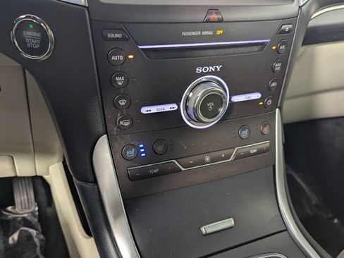 Used 2018 Ford Edge Titanium w/ Equipment Group 301A FWD image 22