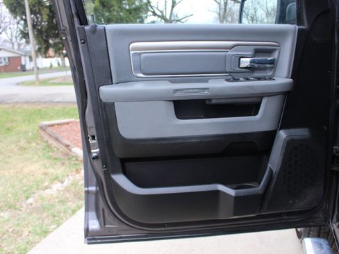 Used 2018 RAM 1500 Big Horn image 12