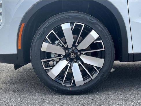 New 2025 Mitsubishi Outlander SE image 10