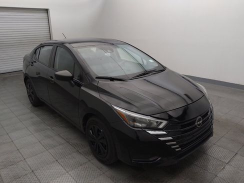 Used 2025 Nissan Versa S FWD image 13