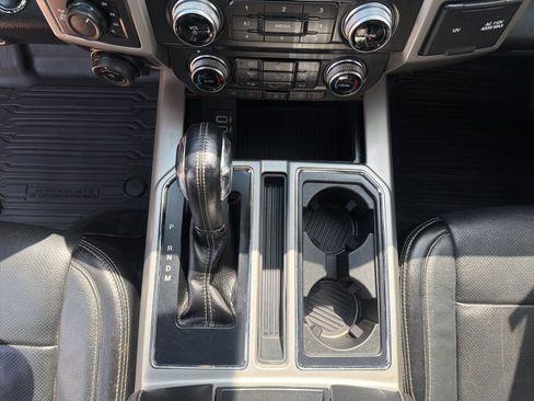 Used 2017 Ford F150 Lariat w/ Equipment Group 502A Luxury AWD/4WD image 24