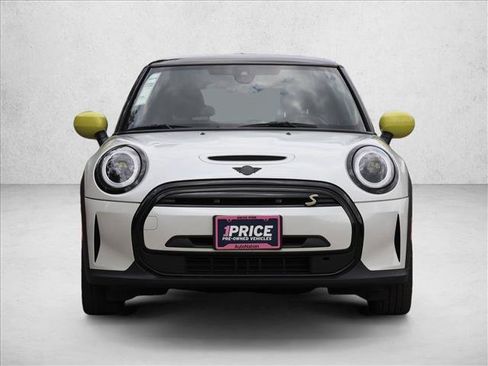 Used 2024 MINI Cooper SE w/ Signature Upholstery Package FWD image 2