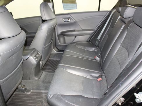 Used 2015 Honda Accord EX-L image 13