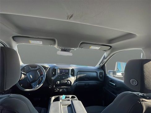 Used 2024 Chevrolet Silverado 2500 W/T image 34