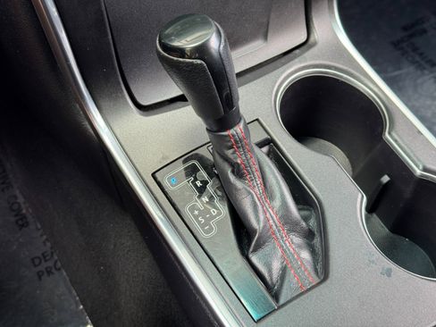 Used 2017 Toyota Camry SE FWD image 27