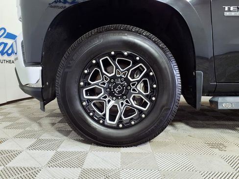 Used 2020 Chevrolet Silverado 1500 LT w/ Texas Edition AWD/4WD image 8