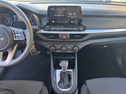 Certified 2023 Kia Forte LXS w/ LXS Technology Package image 21