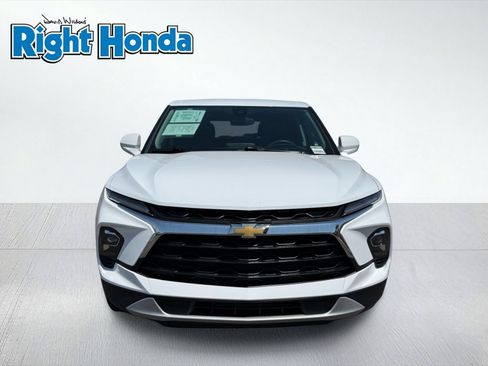 Used 2025 Chevrolet Blazer LT AWD/4WD image 5