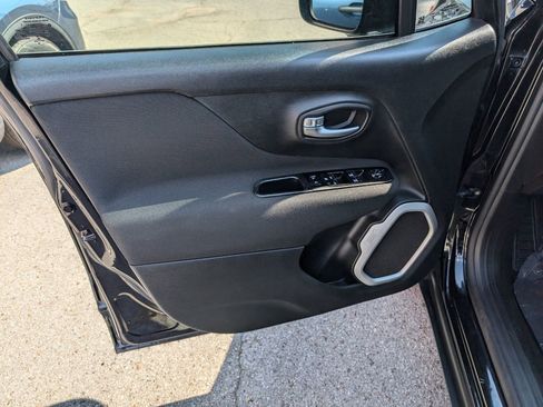 Used 2020 Jeep Renegade Sport image 11