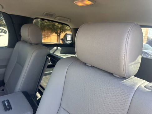 Used 2021 Toyota Sequoia Platinum image 9